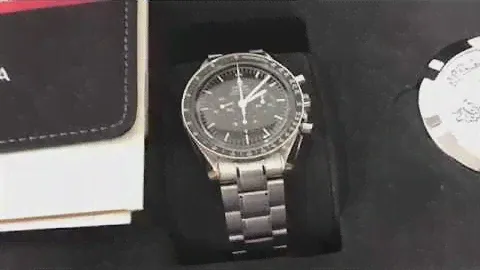 Omega Speedmaster Moon watch 311.30.42.30.01.005