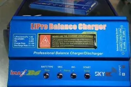 Professional balance charger skyRC iMax B6
