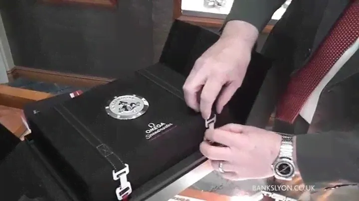 Блог Боба: Легендарные лунные часы Omega и презентационная коробка — 311.30.42.30.01.005