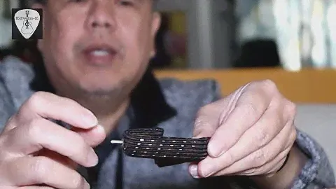 Jim Dunlop Elastic Guitar Capo demo and review