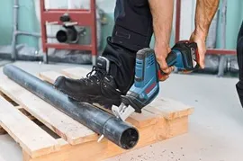 Аккумуляторная сабельная пила BOSCH GSA 18 V-LI C Professional (6016A5001)