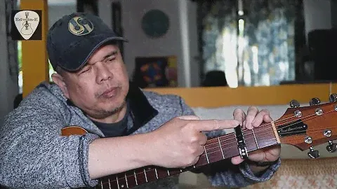 Jim Dunlop Toggle Capo demo review
