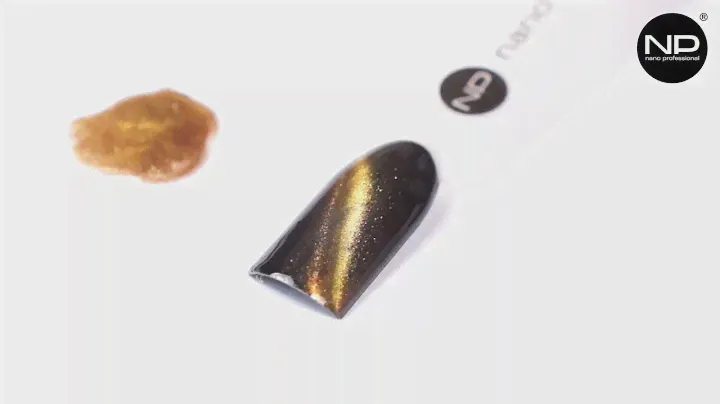 Дизайн ногтей "кошачий глаз" с Magic Powder от Nano Professional