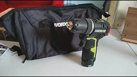Parafusadeira Worx WU130