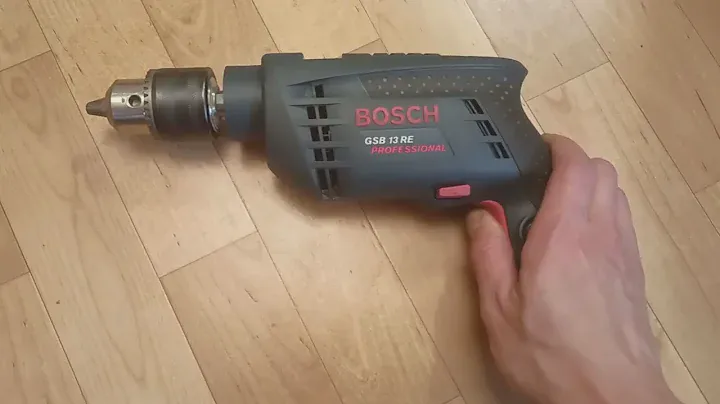 Сломанная электродрель BOSCH GSB 13 RE PROFESSIONAL